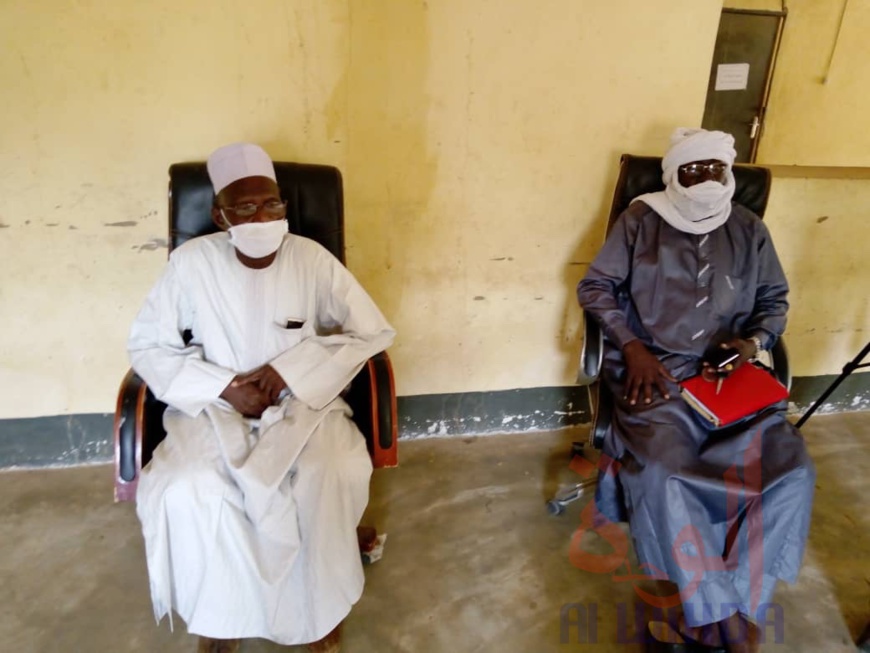 Tchad : à Goz Beida, les membres de la sous-CENI prêtent serment. © Mahamat Issa Gadaya/Alwihda Info