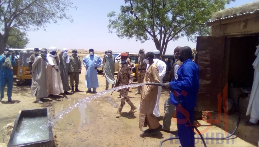 Visite du gouverneur du Ouaddaï, Brahim Seïd Mahamat, à Bitéha et dans des villages, le 15 mai 2020. © Abba Issa/Alwihda Info