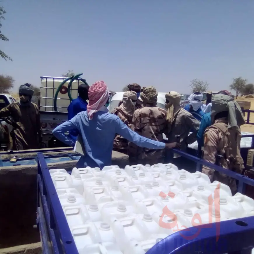 Tchad : face aux abus, une réglementation des prix de transport d'eau à Abéché. © Abba Issa/Alwihda Info