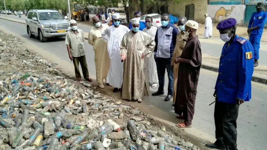 Tchad : déchets dans les caniveaux, le maire de N'Djamena dénonce un incivisme caractérisé. © DR/Mairie NDJ
