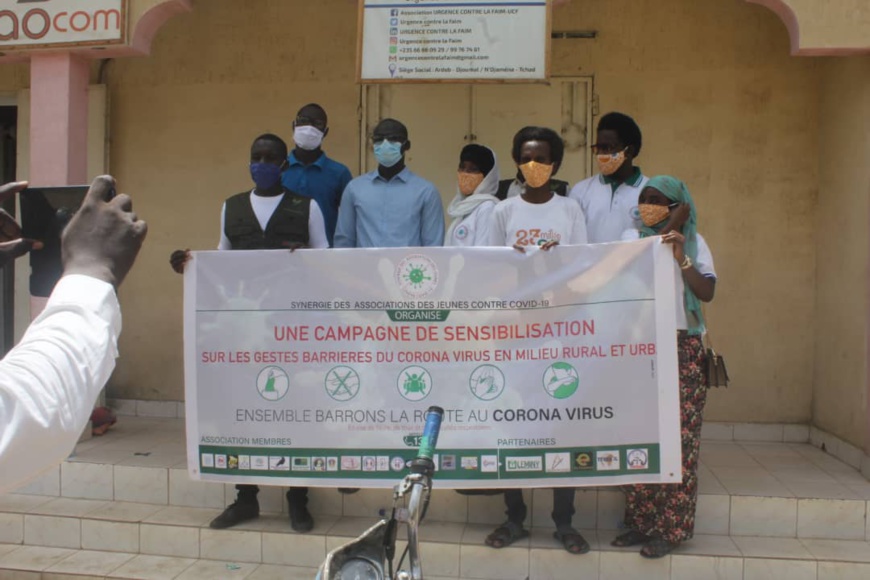 Tchad - COVID19 : à N'Djamena, la jeunesse au contrôle de la sensibilisation. © Ben Kadabio/Alwihda Info Tchad - COVID19 : à N'Djamena, la jeunesse au contrôle de la sensibilisation. © Ben Kadabio/Alwihda Info