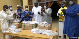 Tchad : le gouverneur du Guéra réceptionne 2500 cache-nez du MPS. © Béchir Badjoury/Alwihda Info