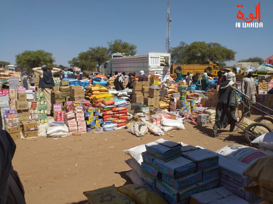 Des aliments dans un marché à Goz Beida. Illustration © Mahamat Issa Gadaya/Alwihda Info Des aliments dans un marché à Goz Beida. Illustration © Mahamat Issa Gadaya/Alwihda Info