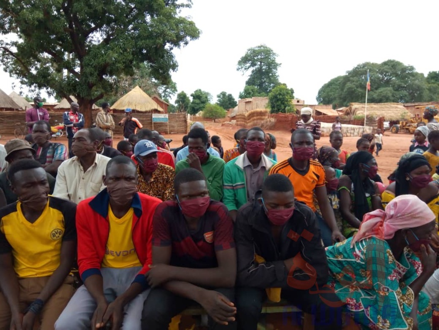 Tchad - Covid-19 : à Bébo-Pen, des citoyens volent au secours des habitants. © Golmen Ali/Alwihda Info