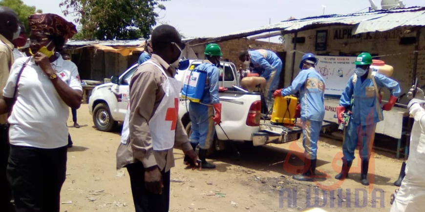 Tchad : à Koundoul, Vitre Clair procède à une grande désinfection gratuite Tchad : à Koundoul, Vitre Clair procède à une grande désinfection gratuite