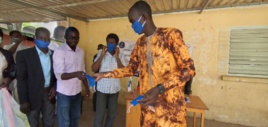Tchad : l'Union des étudiants lance une campagne de sensibilisation contre la Covid-19. © Ben Kadabio/Alwihda Info Tchad : l'Union des étudiants lance une campagne de sensibilisation contre la Covid-19. © Ben Kadabio/Alwihda Info