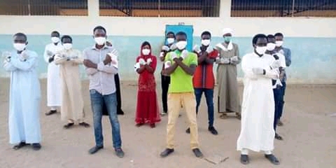 Tchad : face au Covid-19, la mobilisation des jeunes ne faiblit pas à Abéché. © Abba Issa/Alwihda Info Tchad : face au Covid-19, la mobilisation des jeunes ne faiblit pas à Abéché. © Abba Issa/Alwihda Info