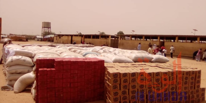 Tchad : au camp de Gaoui, des kits alimentaires et d'hygiène offerts pour 400 foyers Tchad : au camp de Gaoui, des kits alimentaires et d'hygiène offerts pour 400 foyers