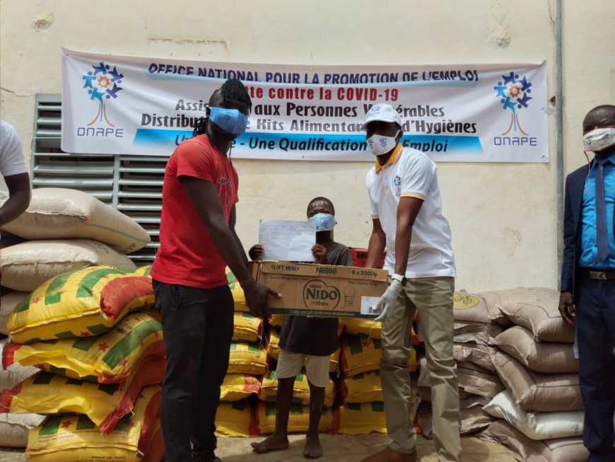 Tchad-Covid 19 : Cinq orphelinats assistés à N'Djaména : ©️ Aristide Djimalde/Malick Mahamat/Alwihda Info Tchad-Covid 19 : Cinq orphelinats assistés à N'Djaména : ©️ Aristide Djimalde/Malick Mahamat/Alwihda Info