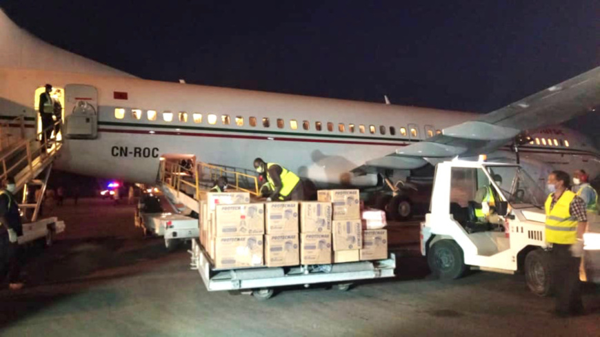 Covid-19 : Le Tchad réceptionne un don de matériel médical du Maroc. © Dr/Min. AE Covid-19 : Le Tchad réceptionne un don de matériel médical du Maroc. © Dr/Min. AE