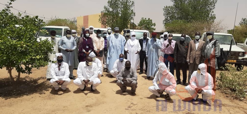 Tchad : la lutte anti-acridienne s'organise pour éviter des invasions de criquets. © Abba Issa/Alwihda Info Tchad : la lutte anti-acridienne s'organise pour éviter des invasions de criquets. © Abba Issa/Alwihda Info