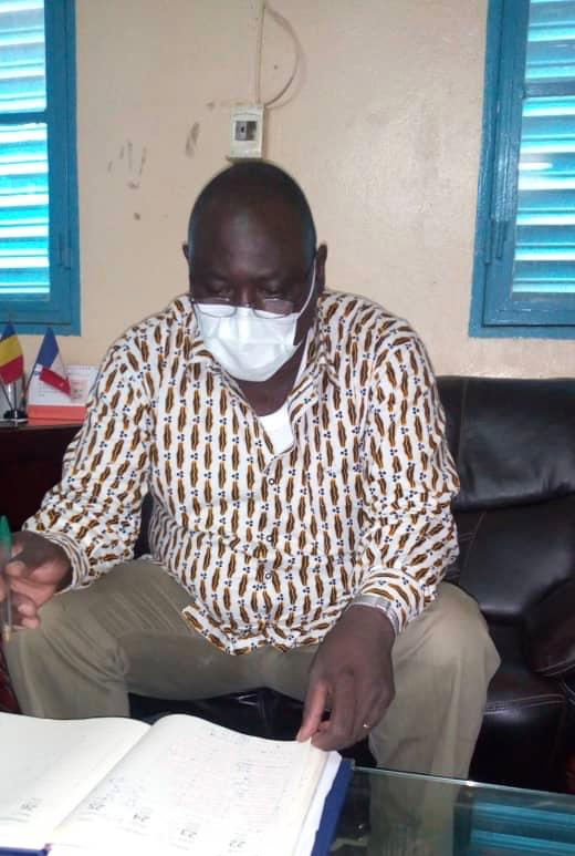 Le délégué sanitaire provincial du Guéra, Dr. Ndouwé Djonga. © Béchir Badjoury/Alwihda Info Le délégué sanitaire provincial du Guéra, Dr. Ndouwé Djonga. © Béchir Badjoury/Alwihda Info