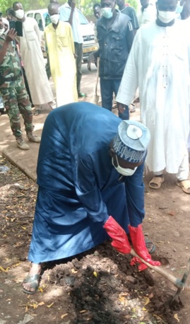 Tchad : au Mayo-Lémié, le préfet sensibilise la population contre la Covid-19 Tchad : au Mayo-Lémié, le préfet sensibilise la population contre la Covid-19