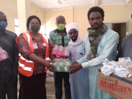 Tchad : L'Université Emi Koussi prépare sa reprise et reçoit un don de kits d'hygiène Tchad : L'Université Emi Koussi prépare sa reprise et reçoit un don de kits d'hygiène