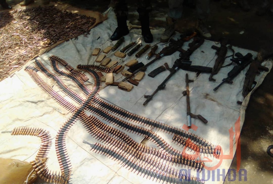 Tchad : au Logone Oriental, des armes et munitions saisies lors d'une course-poursuite. © Frédéric Ngardodim/Alwihda Info Tchad : au Logone Oriental, des armes et munitions saisies lors d'une course-poursuite. © Frédéric Ngardodim/Alwihda Info
