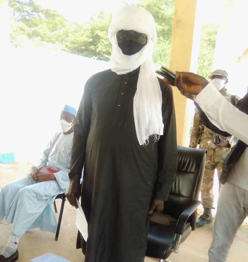 Tchad : 10.000 masques offerts au Logone Oriental par le ministre de l'Enseignement supérieur