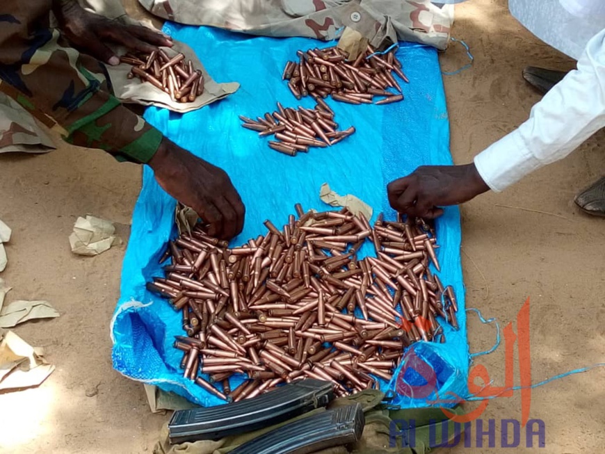 Tchad : des cartouches d'armes saisies près de la frontière avec le Soudan. © Mahamat Issa Gadaya/Alwihda Info Tchad : des cartouches d'armes saisies près de la frontière avec le Soudan. © Mahamat Issa Gadaya/Alwihda Info