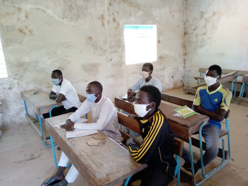 Tchad : les élèves reprennent le chemin des classes à Goz Beida. © Mahamat Issa Gadaya/Alwihda Info Tchad : les élèves reprennent le chemin des classes à Goz Beida. © Mahamat Issa Gadaya/Alwihda Info