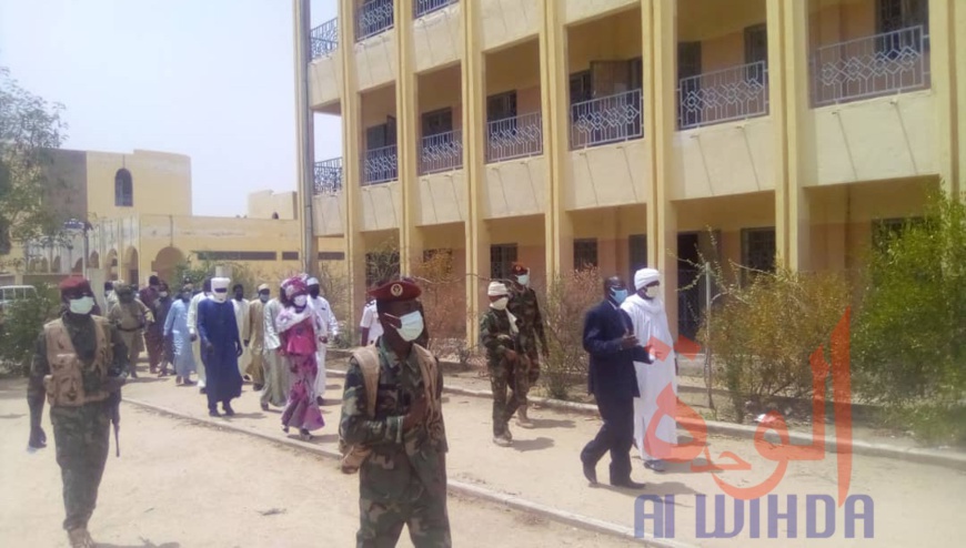 Tchad : les institutions d'enseignement supérieur rouvrent leurs portes à Abéché. © Abba Issa/Alwihda Info Tchad : les institutions d'enseignement supérieur rouvrent leurs portes à Abéché. © Abba Issa/Alwihda Info