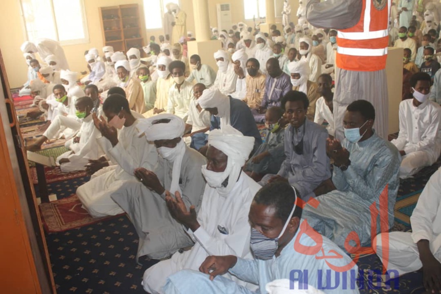 Tchad : à N'Djamena, réouverture des mosquées pour la prière du vendredi Tchad : à N'Djamena, réouverture des mosquées pour la prière du vendredi