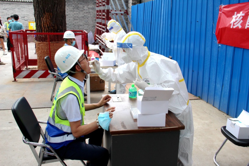 Beijing steps up efforts to identify potential risks of COVID-19 spreading