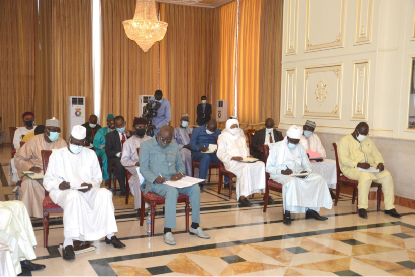 Tchad : les membre de la CENI et du CNDP reçus à la Présidence Tchad : les membre de la CENI et du CNDP reçus à la Présidence