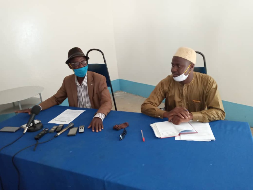 La coordination des artistes tchadiens (CONAT) lors d'un point de presse à N'Djamena. © Abakar Chérif/Alwihda Info La coordination des artistes tchadiens (CONAT) lors d'un point de presse à N'Djamena. © Abakar Chérif/Alwihda Info