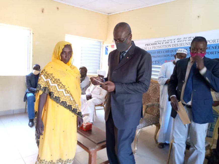 Tchad : des projets jeunes reçoivent des financements au Batha. © Hassan Djidda Hassan/Alwihda Info Tchad : des projets jeunes reçoivent des financements au Batha. © Hassan Djidda Hassan/Alwihda Info