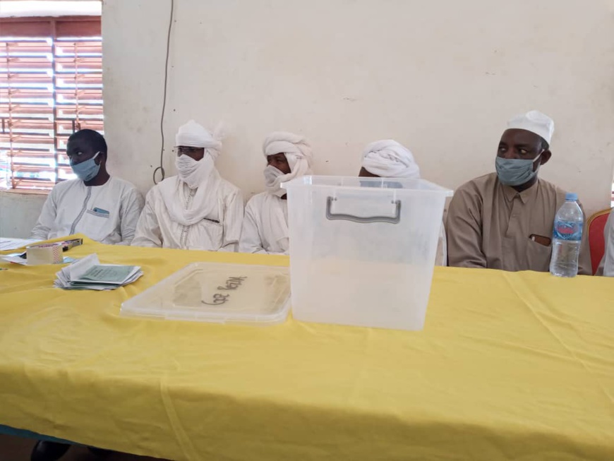 Tchad : Des élections consulaires en plénière au Sila, le président sortant réélu. © Mahamat Issa Gadaya/Alwihda Info Tchad : Des élections consulaires en plénière au Sila, le président sortant réélu. © Mahamat Issa Gadaya/Alwihda Info