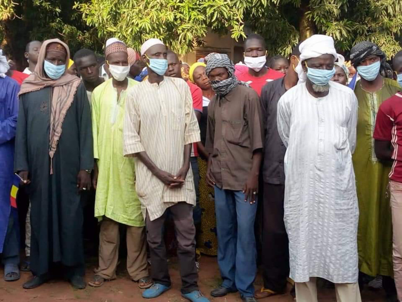 Tchad - COVID-19 : au Moyen-Chari, des éleveurs reçoivent des masques pour se protéger Tchad - COVID-19 : au Moyen-Chari, des éleveurs reçoivent des masques pour se protéger