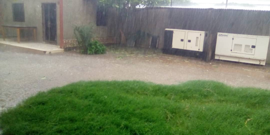 Tchad : une forte pluie et des grêlons à N’Djamena Tchad : une forte pluie et des grêlons à N’Djamena