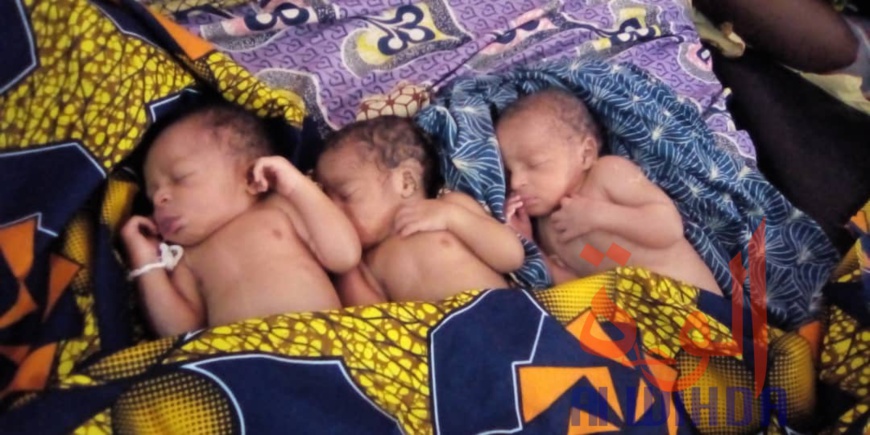 Tchad : une femme accouche de triplés à l'hôpital de Pala. © Foka Mapagne/Alwihda Info Tchad : une femme accouche de triplés à l'hôpital de Pala. © Foka Mapagne/Alwihda Info