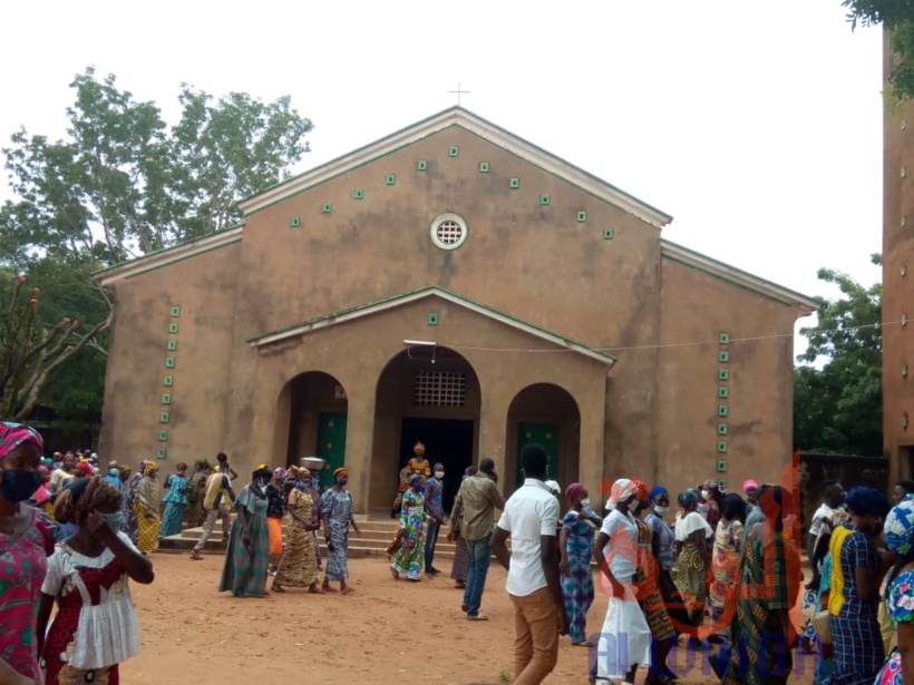 Tchad : à Koumra, la messe reprend pour les chrétiens catholiques, après trois mois d'interruption