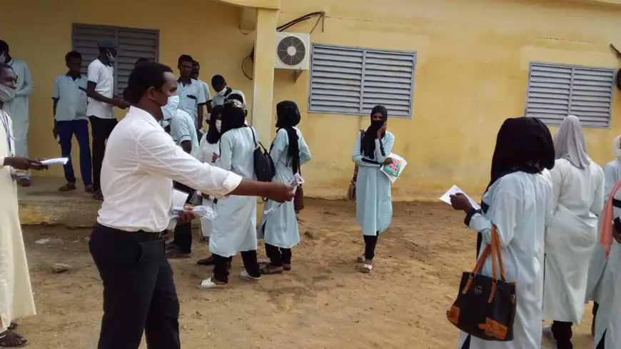 Tchad : dans les lycées d'Ati, la sensibilisation s'accentue contre la Covid-19. © Hassan Djidda Hassan/Alwihda Info