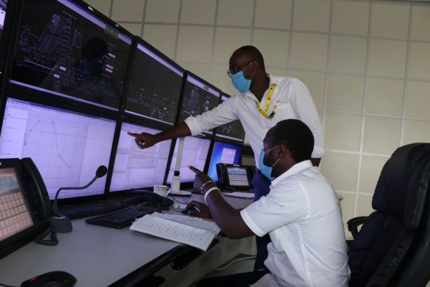 Kenyan employees work at the dispatching center of the Mombasa-Nairobi standard gauge railway operator. (Photo provided by the Mombasa-Nairobi SGR operator)