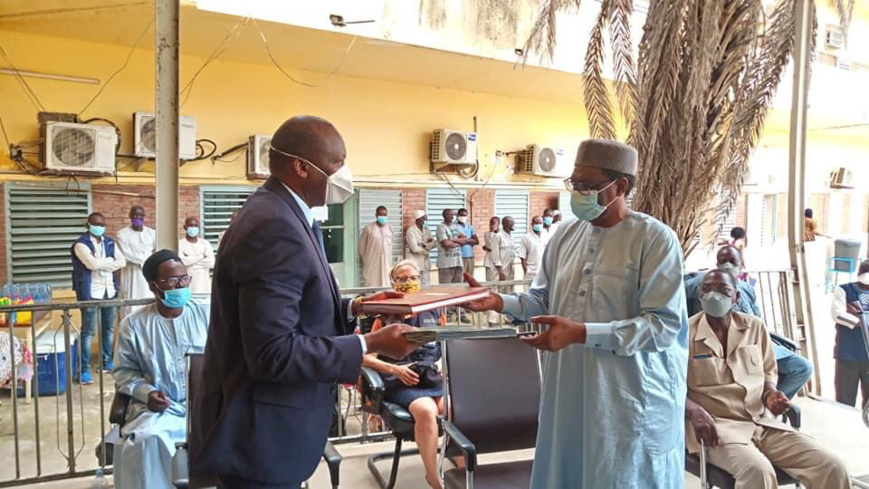 Remise de don de l'OMS au Tchad, samedi 11 juillet 2020. © DR/Min. Santé publique Remise de don de l'OMS au Tchad, samedi 11 juillet 2020. © DR/Min. Santé publique