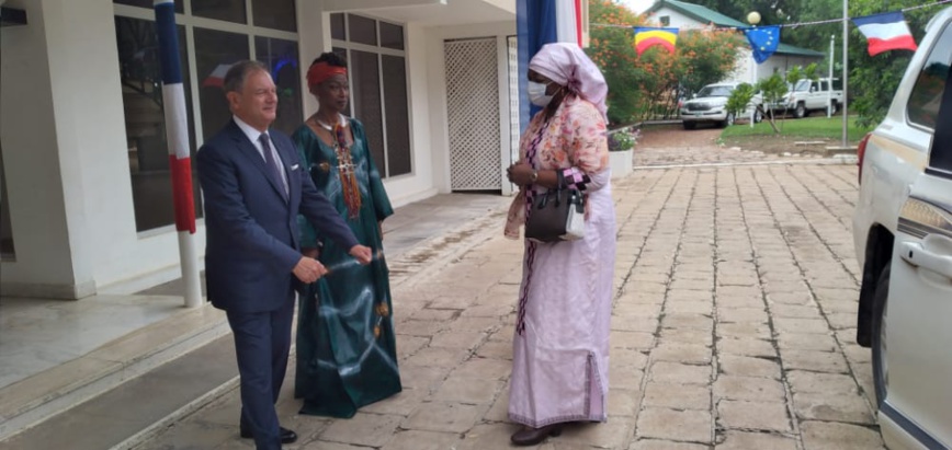 Tchad : passé colonial, l'ambassadeur de France prône le chemin de la réconciliation, le débat et la vérité. © Ben Kadabio/Alwihda Info Tchad : passé colonial, l'ambassadeur de France prône le chemin de la réconciliation, le débat et la vérité. © Ben Kadabio/Alwihda Info