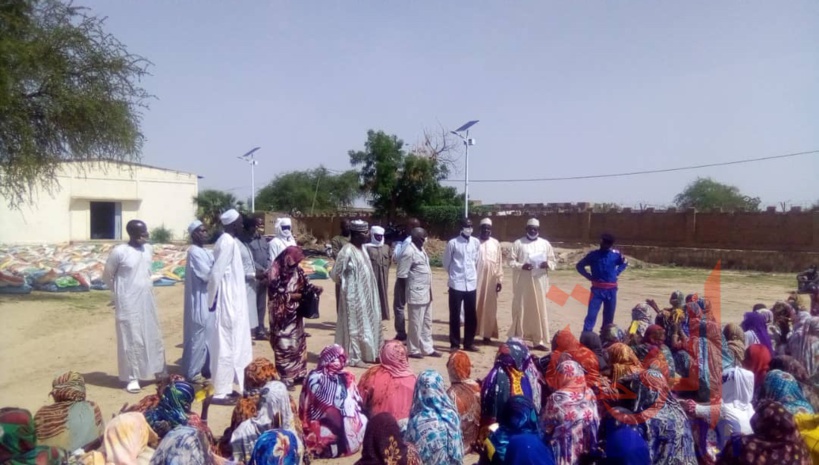 Tchad : l'État lance une distribution de vivres à Abéché, en faveur des démunis. © Abba Issa/Alwihda Info Tchad : l'État lance une distribution de vivres à Abéché, en faveur des démunis. © Abba Issa/Alwihda Info