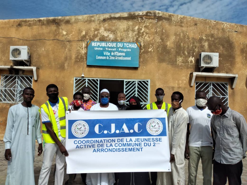 Tchad : à N'Djamena, la jeunesse active s'illustre par des actions citoyennes. © Malick Mahamat/Alwihda Info Tchad : à N'Djamena, la jeunesse active s'illustre par des actions citoyennes. © Malick Mahamat/Alwihda Info