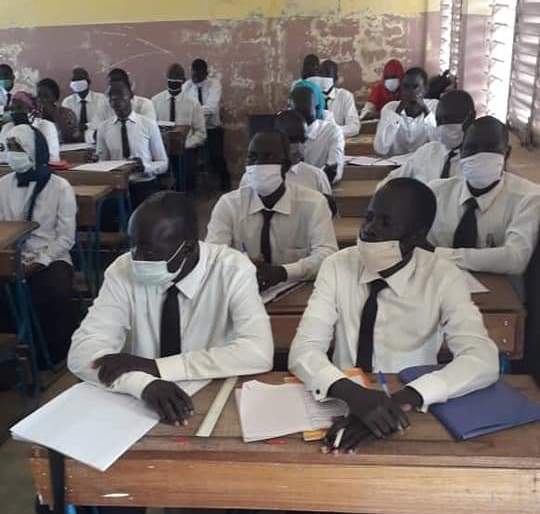 تشاد: قامة جمعية الشباب من أجل التصدي لكوفيد 19 بحملة توعوية استهدفت فيها معهد المعلمين لمدينة بلتن تشاد: قامة جمعية الشباب من أجل التصدي لكوفيد 19 بحملة توعوية استهدفت فيها معهد المعلمين لمدينة بلتن