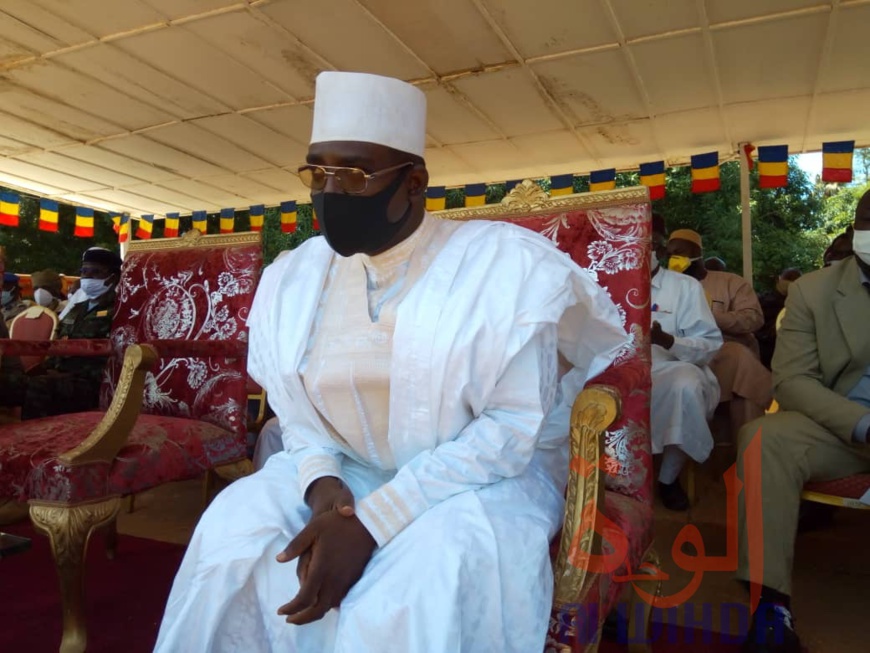 Tchad : le gouverneur Ahmat Taha Mahamat Abdoulaye installé à la tête du Logone Occidental. © Golmem Ali/Alwihda Info Tchad : le gouverneur Ahmat Taha Mahamat Abdoulaye installé à la tête du Logone Occidental. © Golmem Ali/Alwihda Info