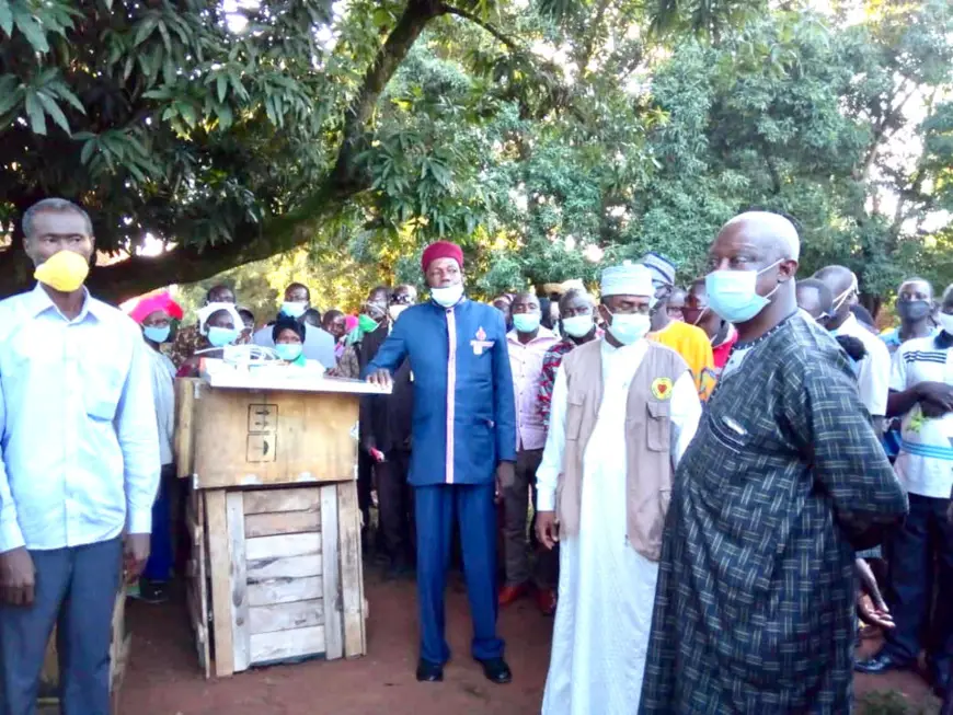 Tchad : des kits solaires et machines à mil offerts au Sud pour développer le monde rural