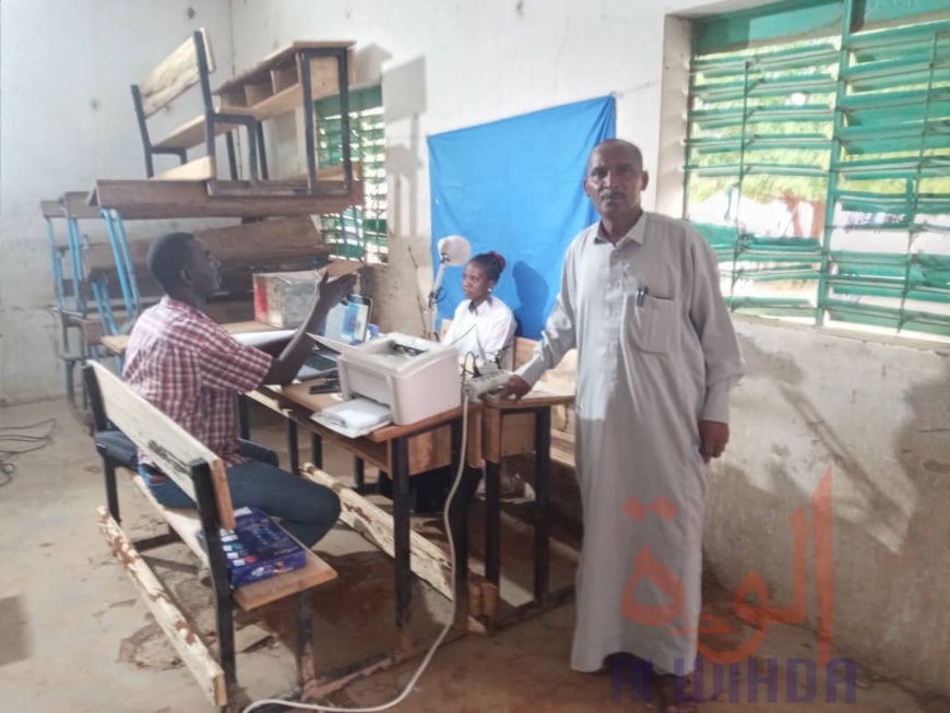 Tchad : début d'enrôlement des candidats au baccalauréat à Goz Beida. © Mahamat Issa Gadaya/Alwihda Info Tchad : début d'enrôlement des candidats au baccalauréat à Goz Beida. © Mahamat Issa Gadaya/Alwihda Info
