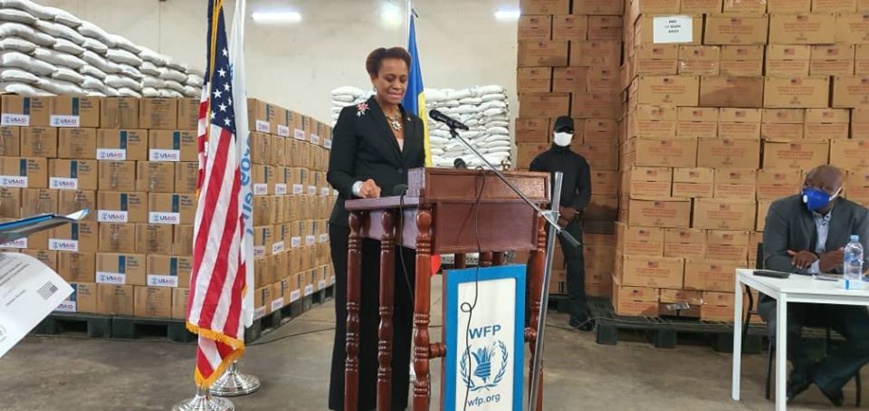 Le Tchad reçoit une cargaison de biscuits pour lutter contre la faim. © DR/PAM Le Tchad reçoit une cargaison de biscuits pour lutter contre la faim. © DR/PAM