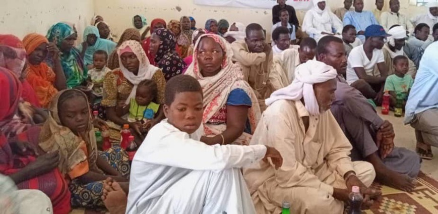 Journée de sensibilisation des réfugiés et populations sur le mouvement régulier mixte dans le Hadjar Hadid, le 12 juillet 2019. Tchad. Illustration © Abba Issa/Alwihda Info Journée de sensibilisation des réfugiés et populations sur le mouvement régulier mixte dans le Hadjar Hadid, le 12 juillet 2019. Tchad. Illustration © Abba Issa/Alwihda Info