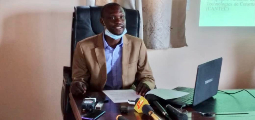 Le directeur de la Compagnie africaine des nouvelles technologies de construction (CANTEC), Varga David Alwyss. © Malick Mahamat/Alwihda Info Le directeur de la Compagnie africaine des nouvelles technologies de construction (CANTEC), Varga David Alwyss. © Malick Mahamat/Alwihda Info