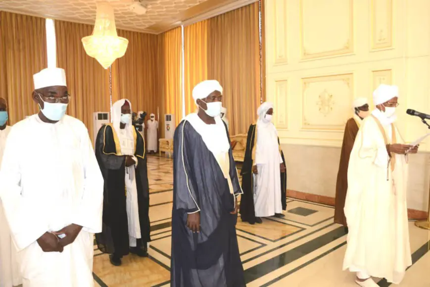 Tchad : les membres du Conseil Supérieur des Affaires Islamiques reçus à la Présidence. © PR