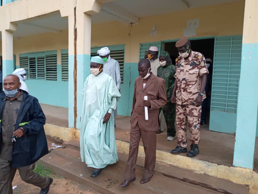 Tchad : lancement des épreuves du BEF à Goz Beida, chef-lieu du Sila. © Mahamat Issa Gadaya/Alwihda Info Tchad : lancement des épreuves du BEF à Goz Beida, chef-lieu du Sila. © Mahamat Issa Gadaya/Alwihda Info