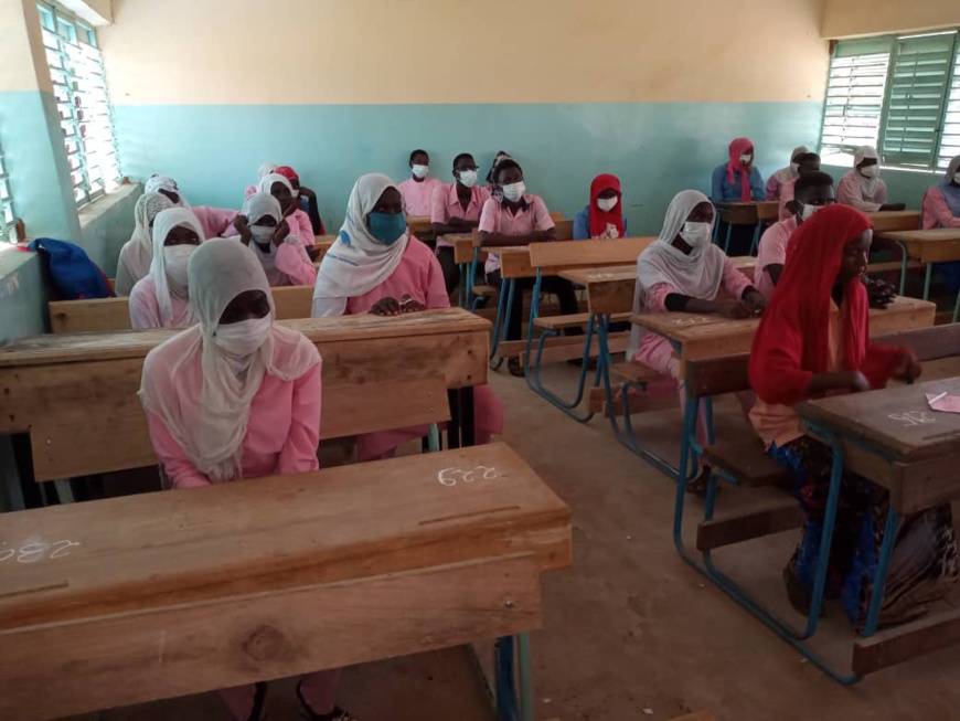 Tchad : lancement des épreuves du BEF à Goz Beida, chef-lieu du Sila. © Mahamat Issa Gadaya/Alwihda Info Tchad : lancement des épreuves du BEF à Goz Beida, chef-lieu du Sila. © Mahamat Issa Gadaya/Alwihda Info