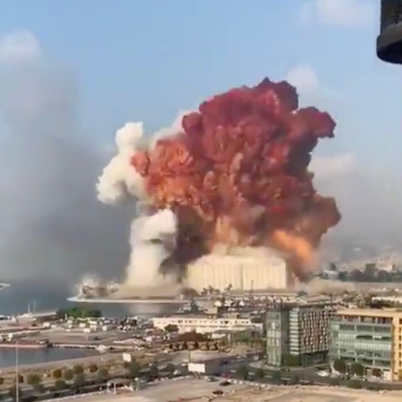 Liban : une importante explosion secoue la capitale Beyrouth. © Capture d'écran/Vidéo amateur Liban : une importante explosion secoue la capitale Beyrouth. © Capture d'écran/Vidéo amateur